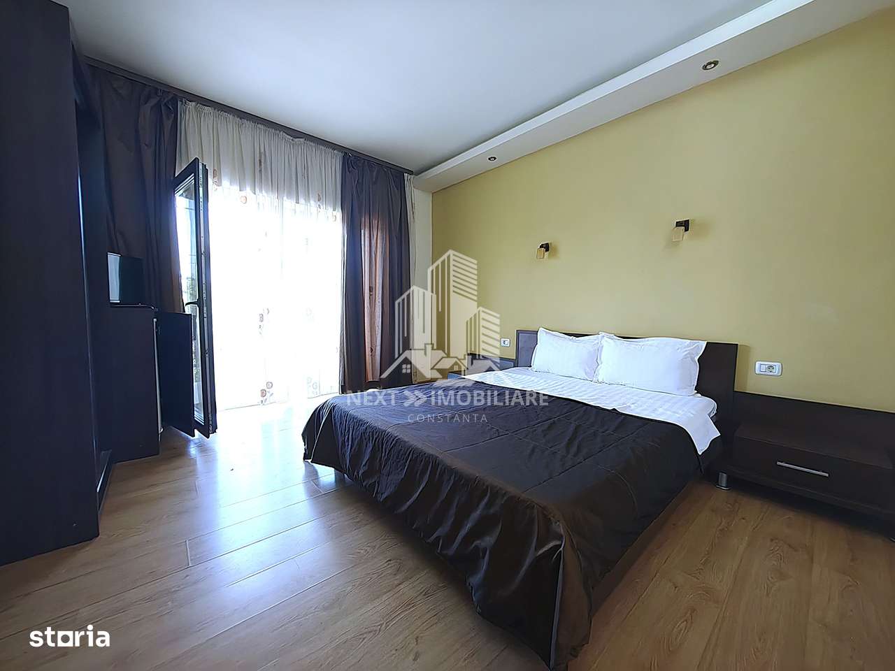 Pensiune Eforie Nord 17 camere plus spatiu comercial-7