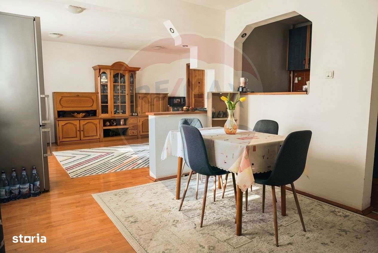 Proprietate rară – 1000 mp teren + 2 cladiri versatile-4