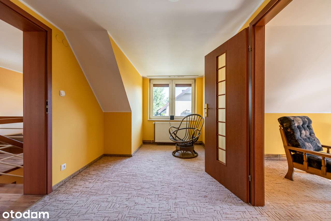 Przytulny domek/4 pokoje/piwnica/wiata/meble/ogród-10