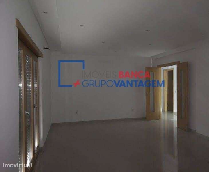 T3 situado no Pinhal Novo - Grande imagem: 3/19