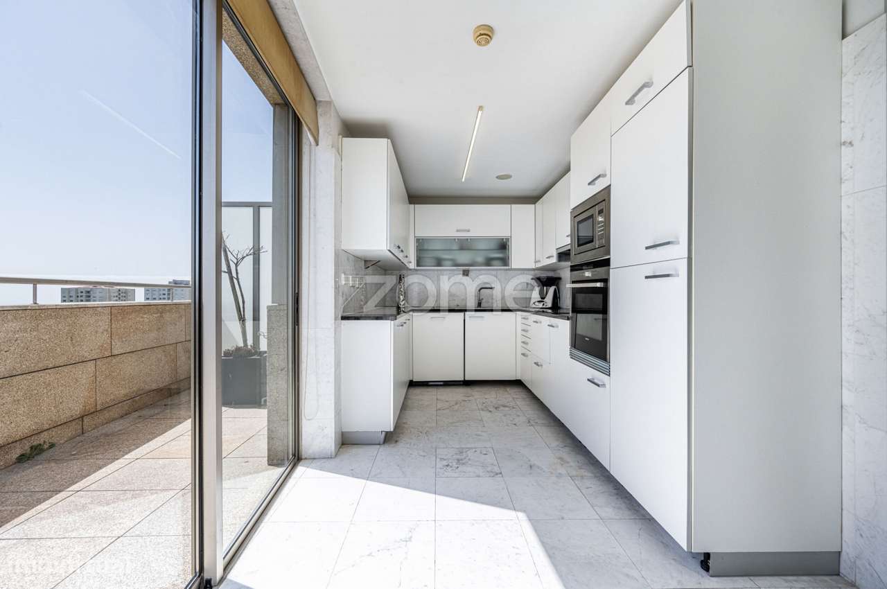 Apartamento T3 com Terraço no último andar na Rua de Damião de Góis... - Grande imagem: 5/32