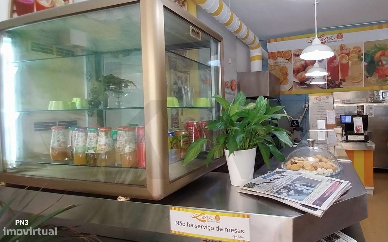 Loja para Venda em Portimão junto à Rua das Lojas. - Grande imagem: 5/17