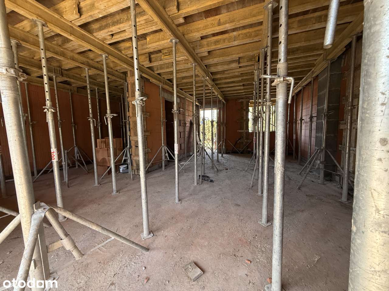 Mieszkanie 62,5m2 piętro, balkon, ogródek, dwa miejsca - Marki k. W-wy-3