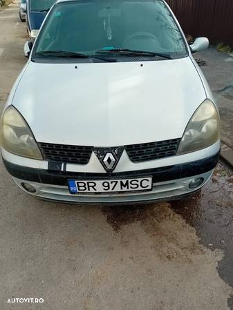 Dezmembrez renault clio 1.2 benzina - 1