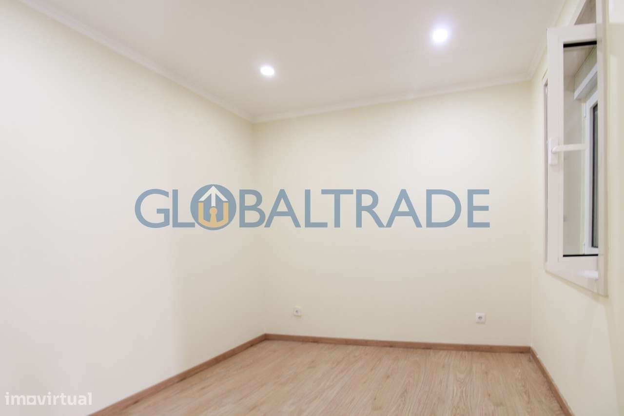 Moradia Térrea T3 totalmente renovada em Campanhã-11