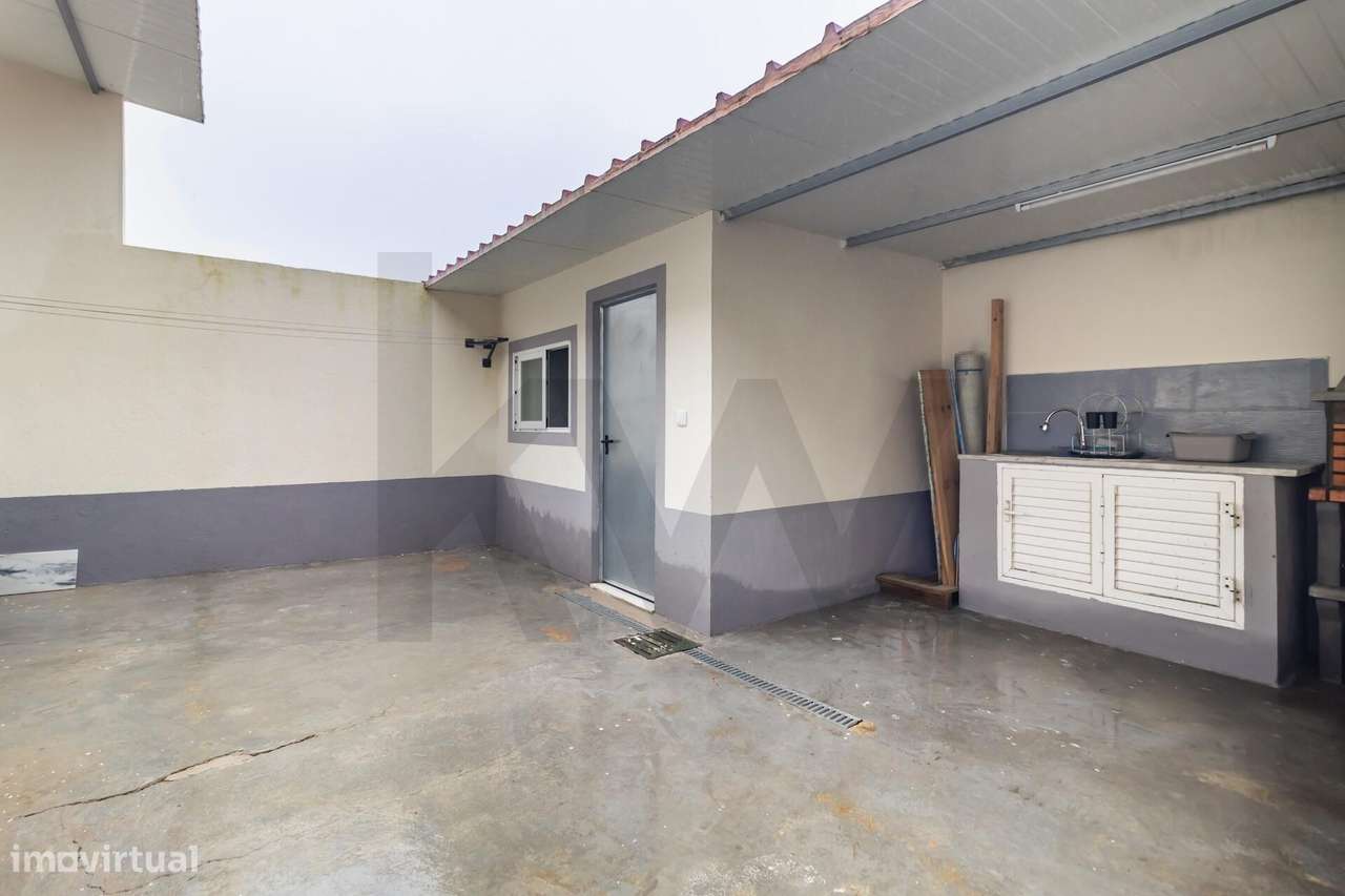 Moradia Térrea T2 em Sarilhos Pequenos com quintal de 35m2-22