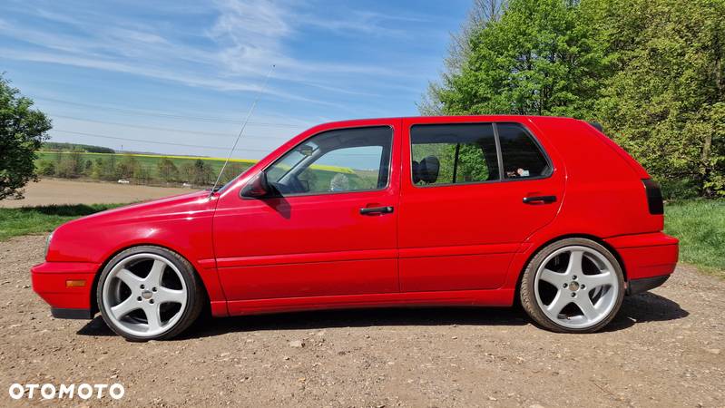 Volkswagen Golf - 30