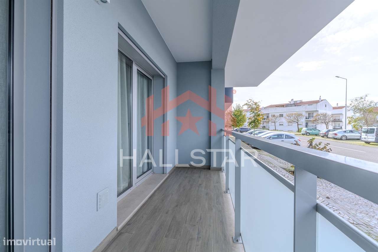 Apartamento T2 / Cozinha Equipada e Terraço / Marrazes-13