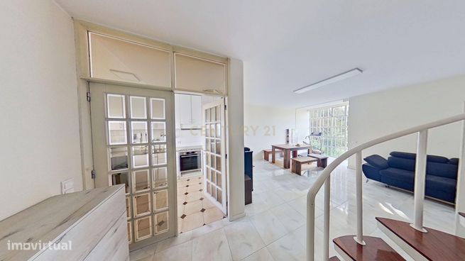 T3 duplex para venda. Porto, Av. Fernão de Magalhães-3