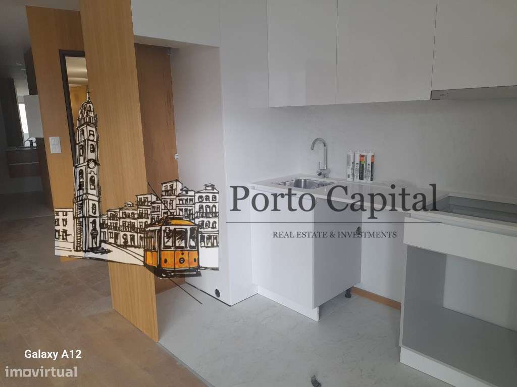 EXCELENTES APARTAMENTOS T2, JUNTO AO BESSA, COM VARANDA E 2 LUGARES... - Grande imagem: 4/24