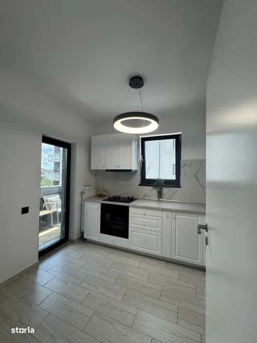 apartament 2 camere + loc de parcare+centrala+stb la 5 minute - Imagine principală: 4/6