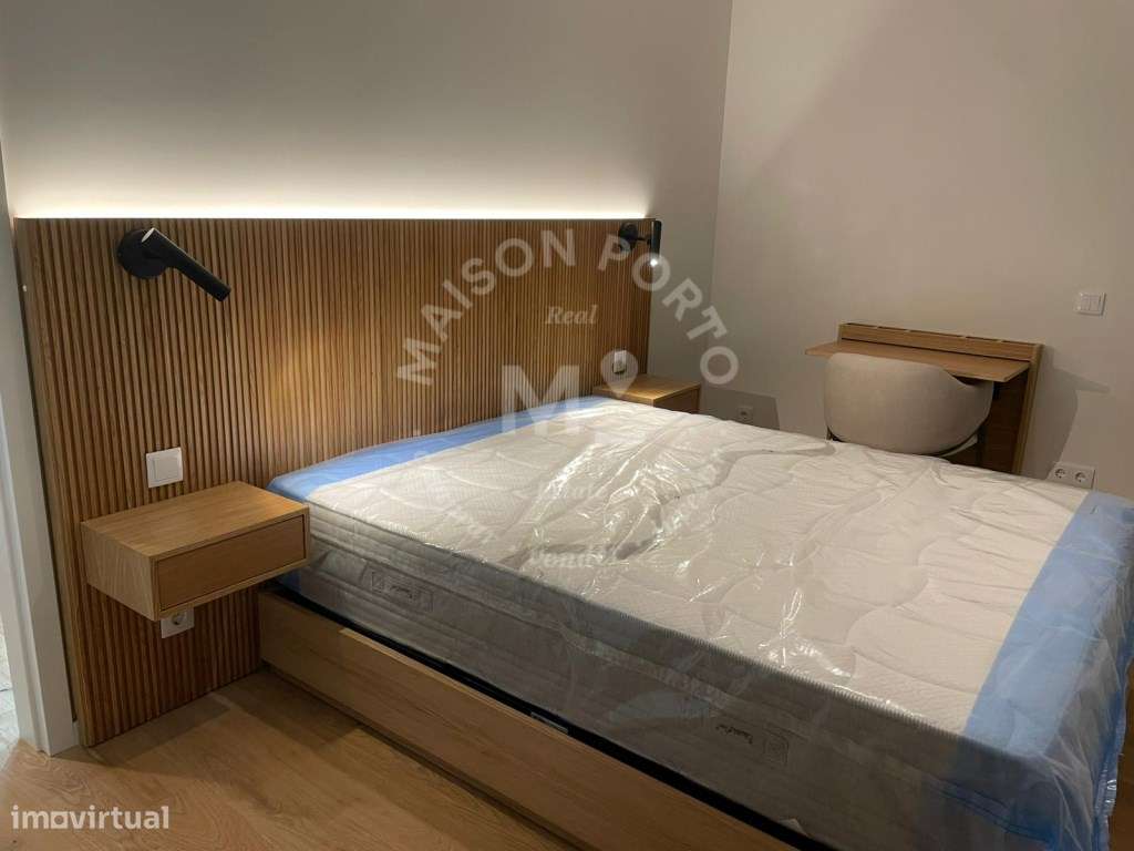 Apartamento T1 Mobilado no Condomínio Antas Atrium próximo a Alamed... - Grande imagem: 1/30