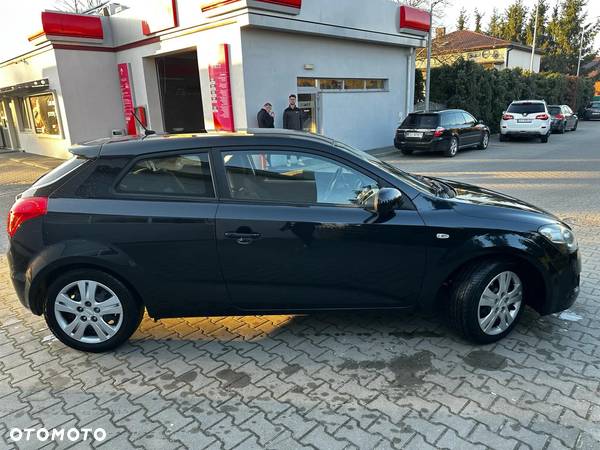 Kia Ceed - 7