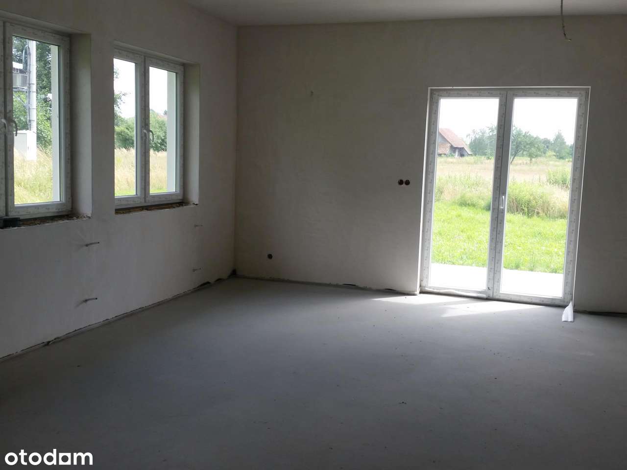 wolnostojący pod lasem-3