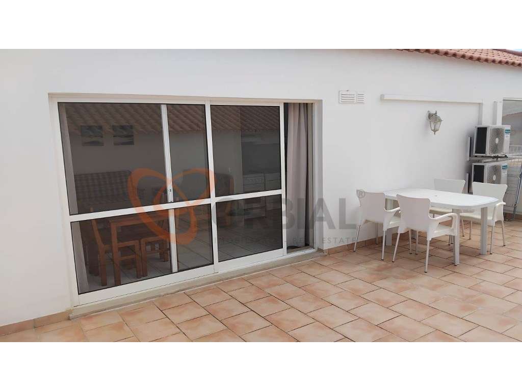 Apartamento T1 com Piscina e Jardim à Venda em Albufeira - Grande imagem: 3/24