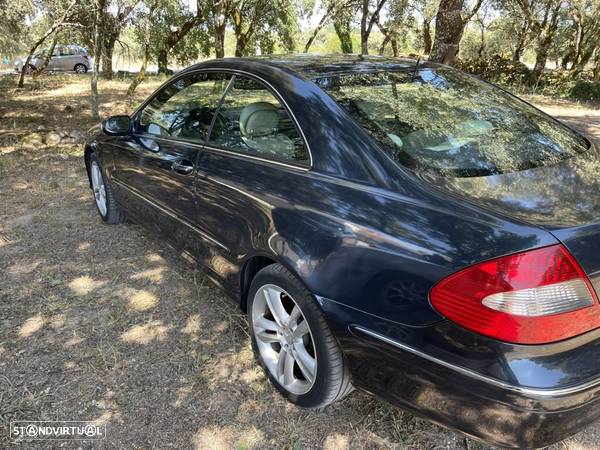 Mercedes-Benz CLK 220 - 5