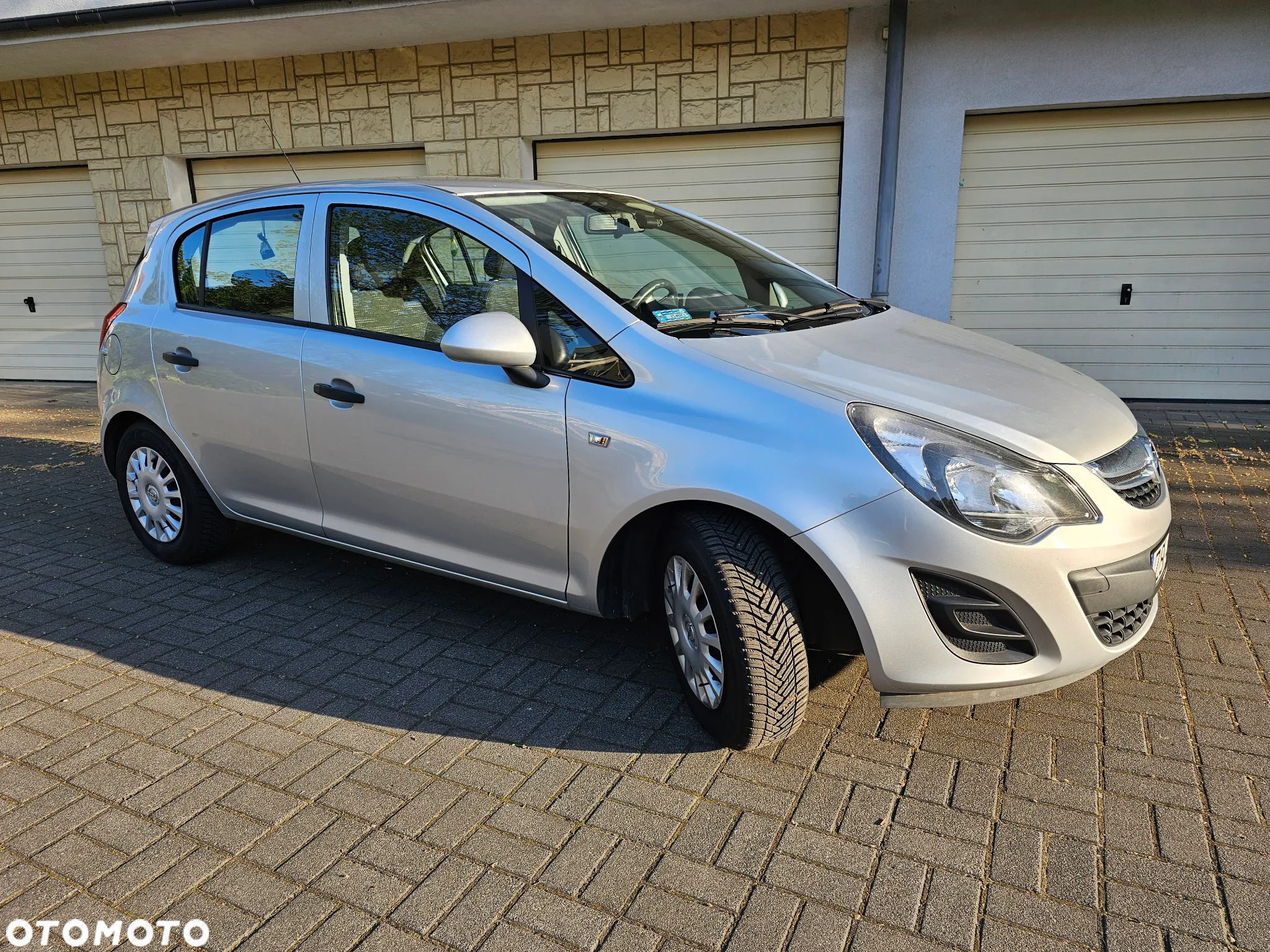 Opel Corsa 1.2 16V Edition / Active - 5