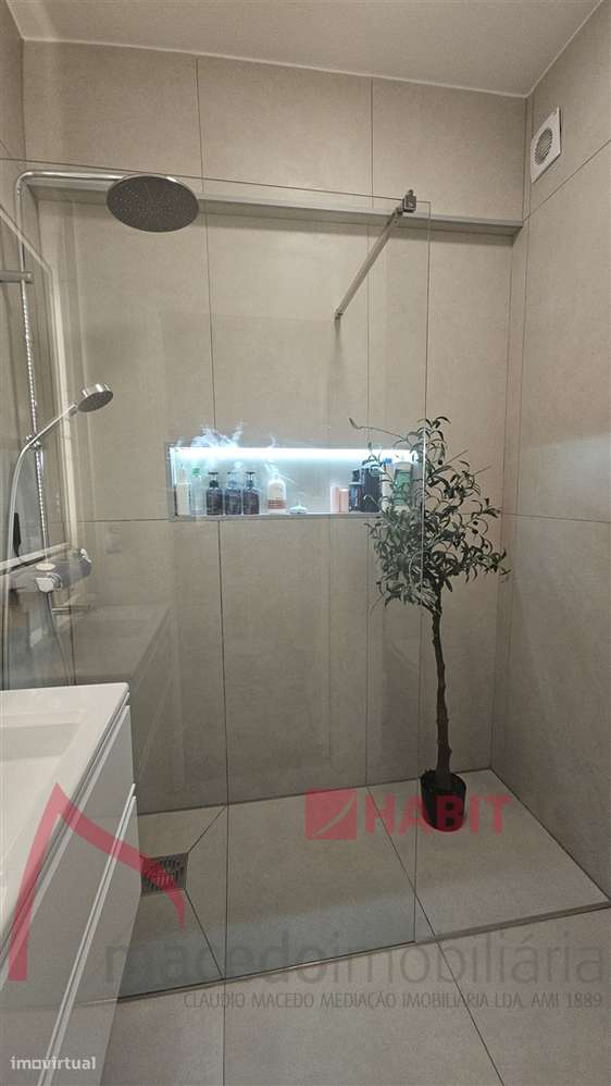 Apartamento T3 Remodelado-23