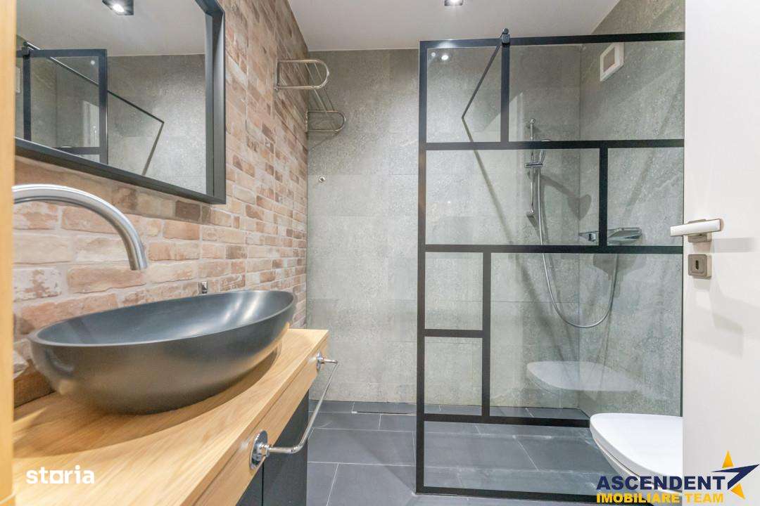 LIVE! Proprietate distinctiva si eleganta, zona preferentiala, loc de - Imagine principală: 5/8