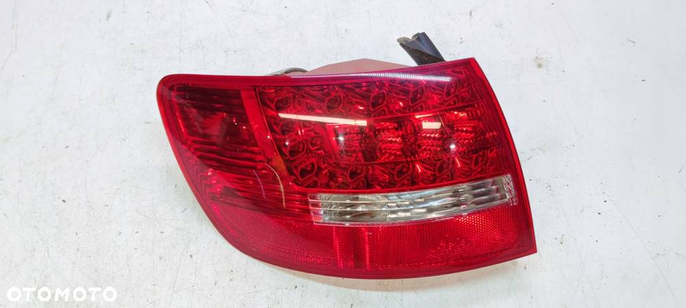 LAMPA LEWY TYŁ LED W BŁOTNIK AUDI A6 C6 LIFT 4F9945095E - 4