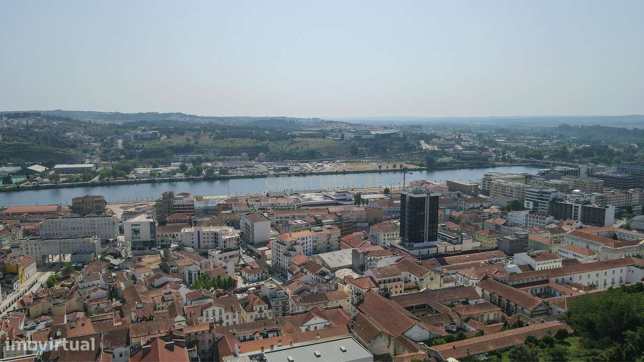 Apartamento T2+1 na Zona Histórica de Coimbra | Potencial de Rendiment - Grande imagem: 5/30