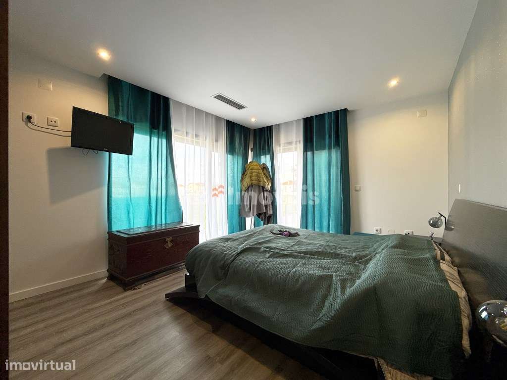 Apartamento T3 em condomínio privado com piscina-13