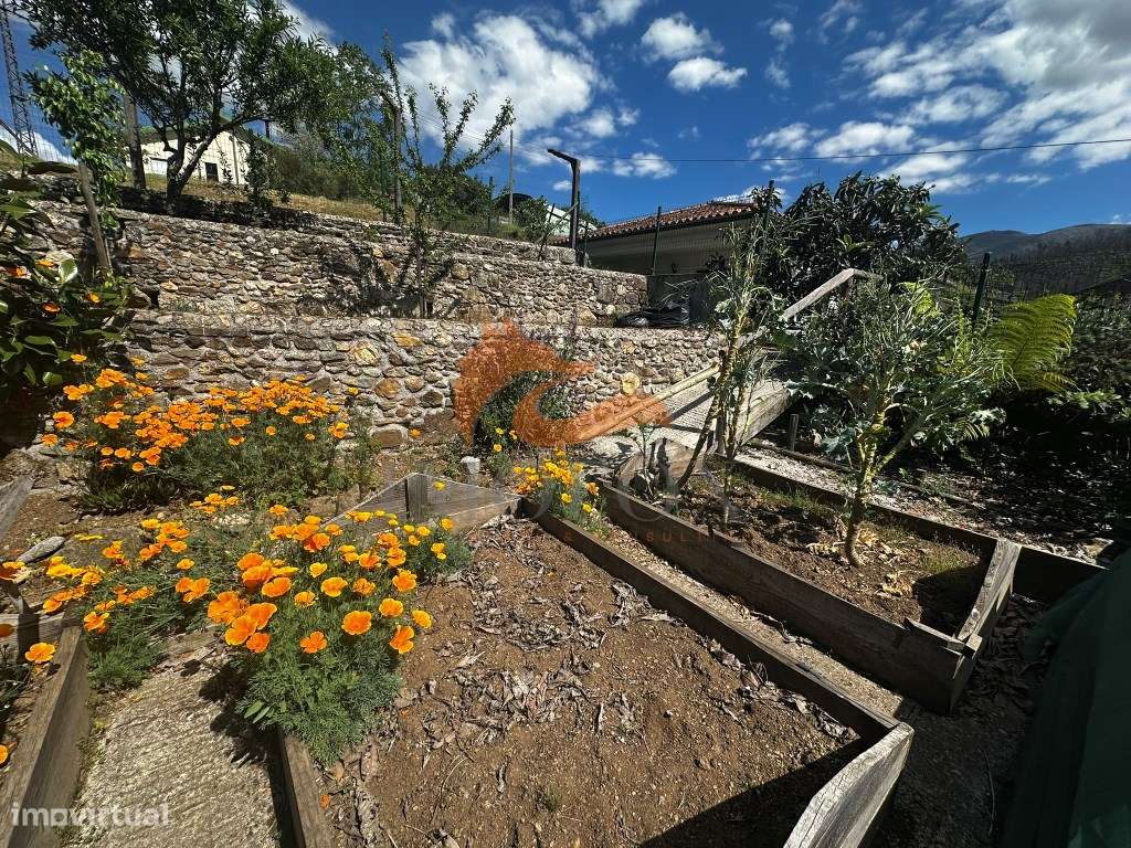 Moradia com jardim e pronta a habitar localizada na Ponte das 3 Ent...-22