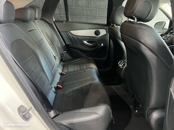 Mercedes-Benz GLC 220 d 4Matic 9G-TRONIC AMG Line Plus - 13