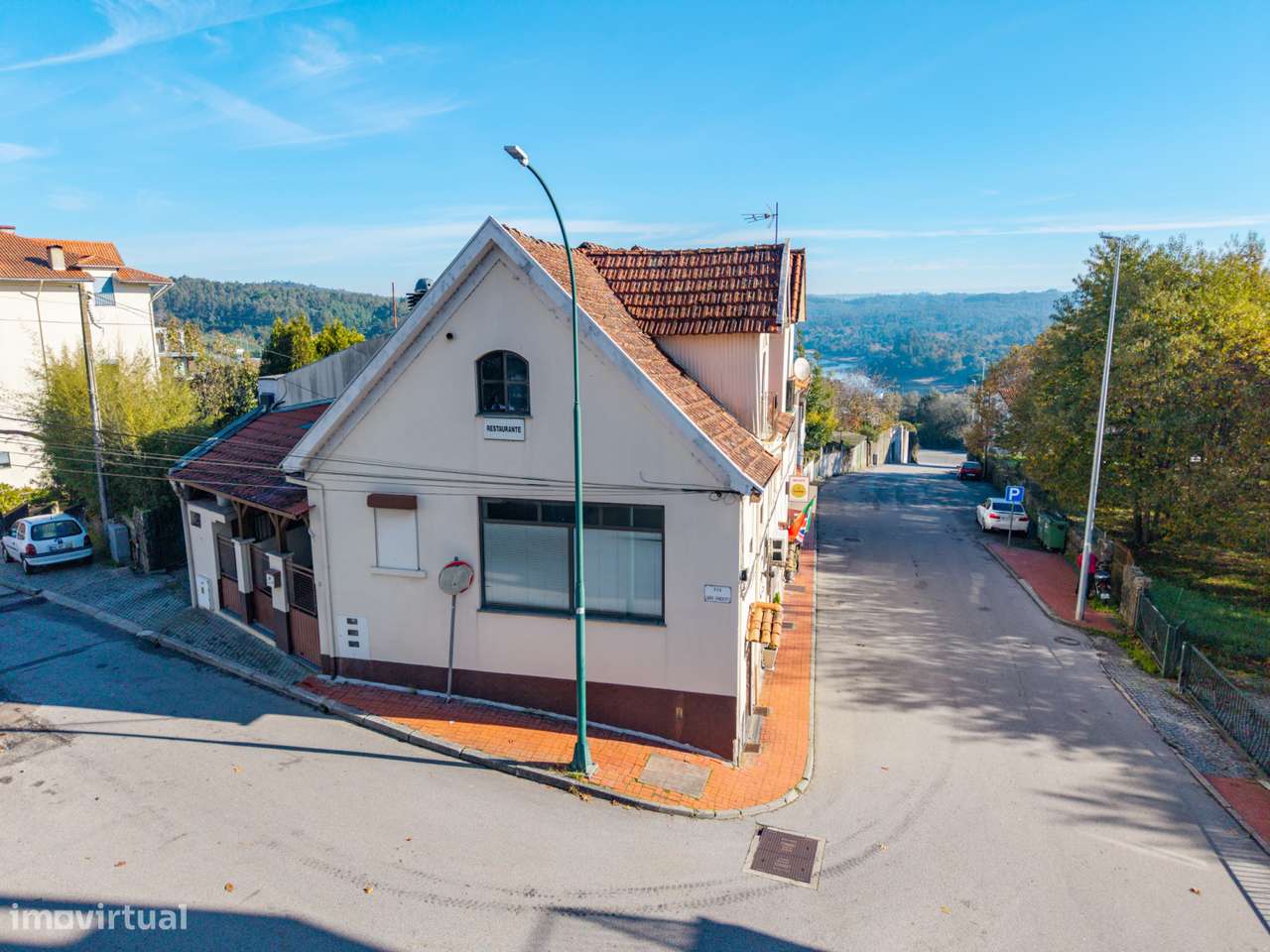 Prédio com Espaço de Restauração e 5 Apartamentos – Santa Comba Dão-14