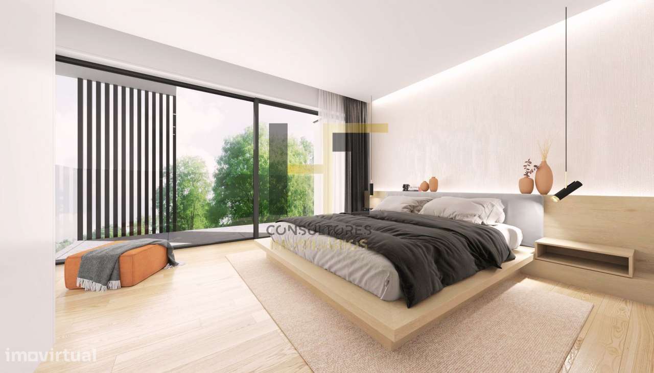 MORADIA T3 | 3 SUÍTES | BOX 2 VIATURAS | 2 FRENTES | VARANDA | JARDIM - Grande imagem: 4/20