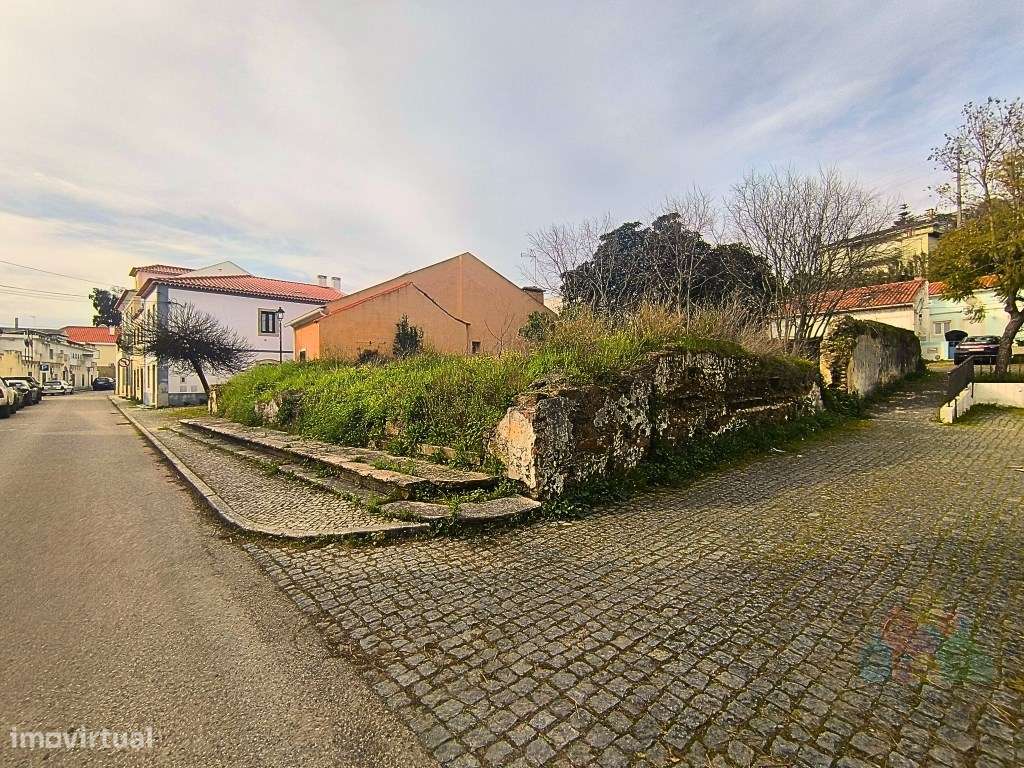 Moradia para reconstrução junto zona ribeirinha na Barquinha-6