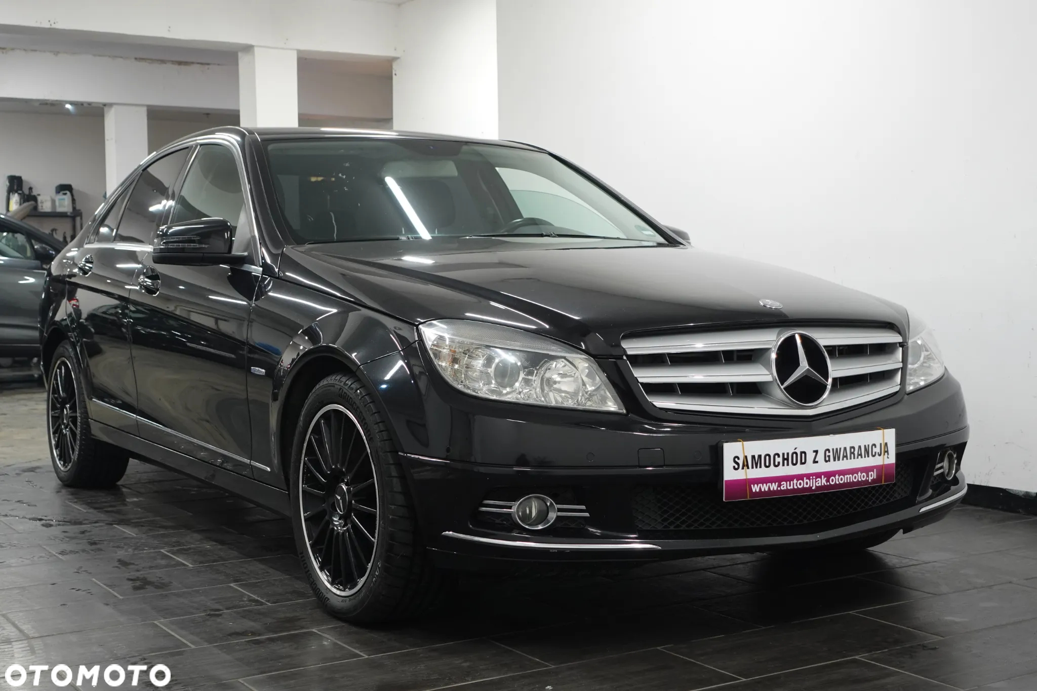 Mercedes-Benz Klasa C 200 CDI DPF (BlueEFFICIENCY) Avantgarde - 13