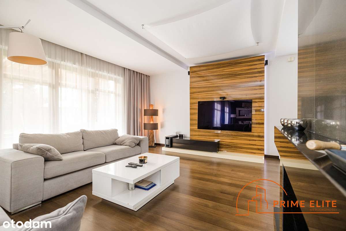 Elegancki, gotowy do wprowadzenia dom na Białołęce-0