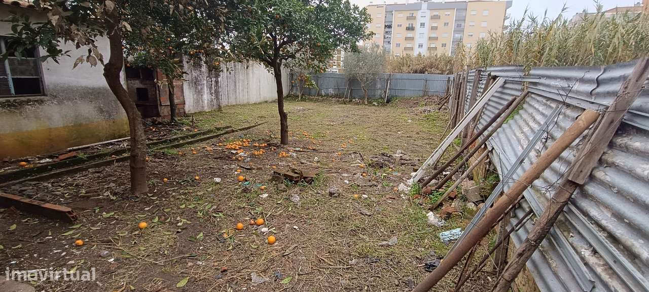 Moradia térrea T2 - centro da cidade!-12