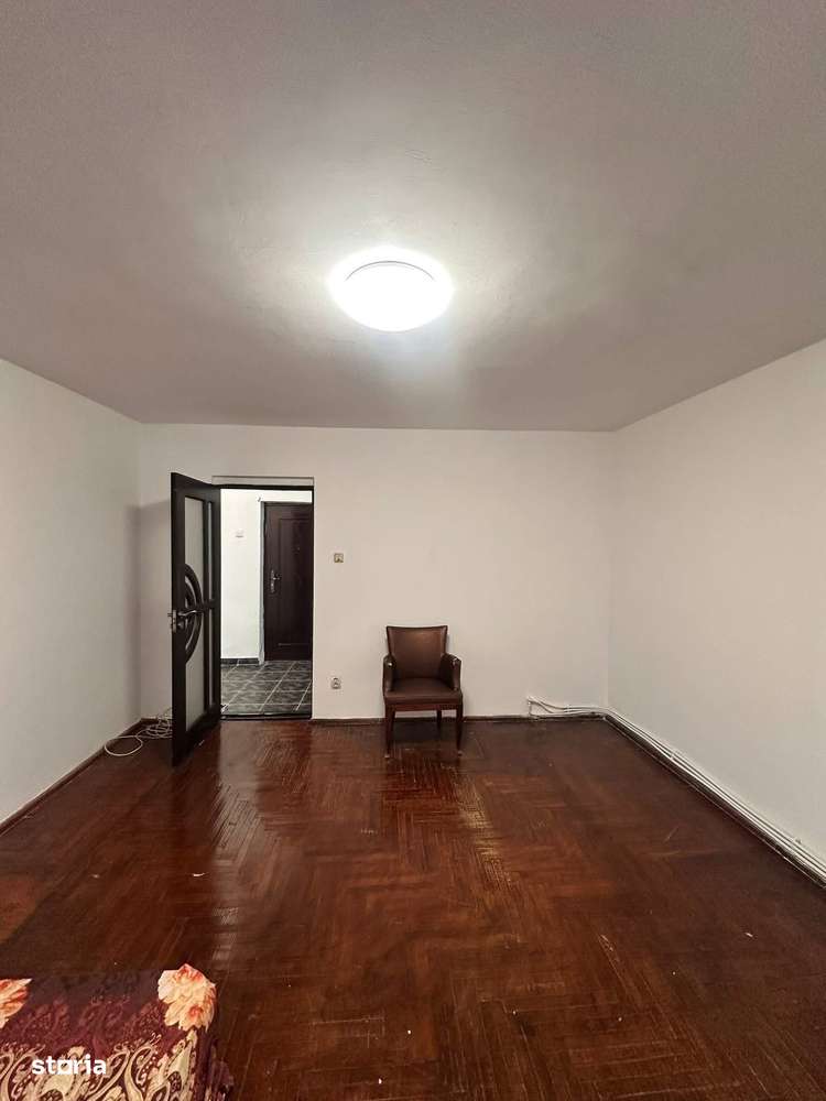 De vanzare garsoniera, etaj intermediar, zona Kaufland, 28.500 euro - Imagine principală: 1/9