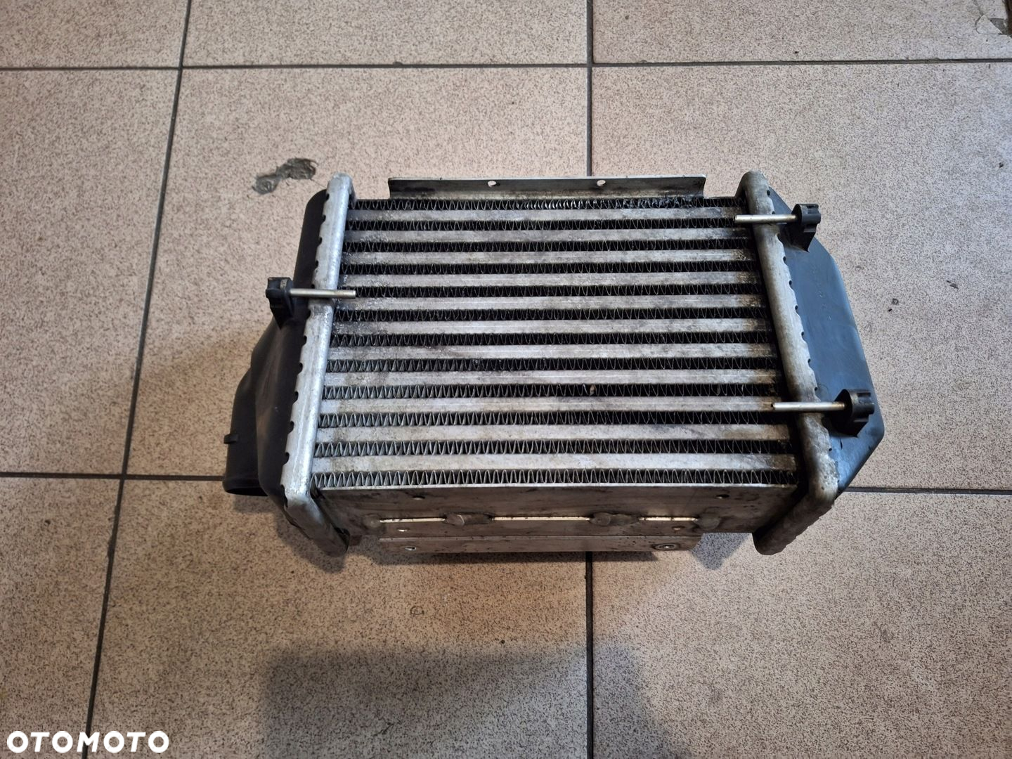 INTERCOOLER LEWY AUDI A6 C5 2.7 BT BITURBO - 4