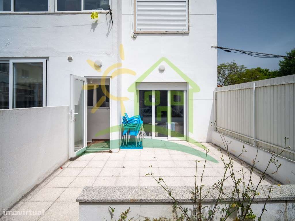 Apartamento T1 Tot. Remodelado Olival Basto Terraço 80m2-12