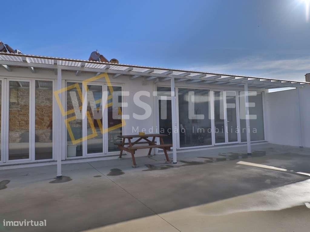 EXCLUSIVO WEST LIFE - Moradia de tipologia T2 renovada com terraço,... - Grande imagem: 4/22