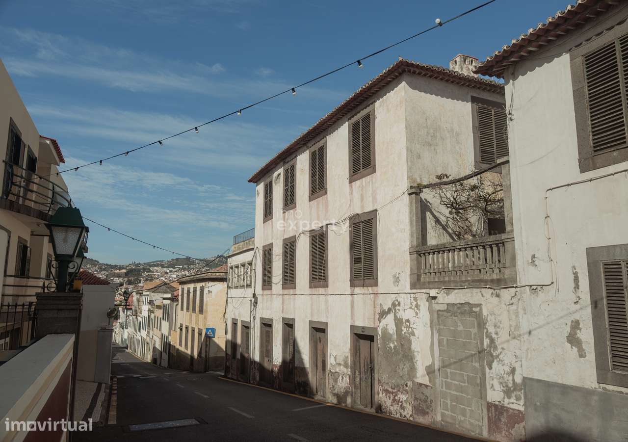 Edifício histórico com projeto aprovado no coração do Funchal - Grande imagem: 4/24