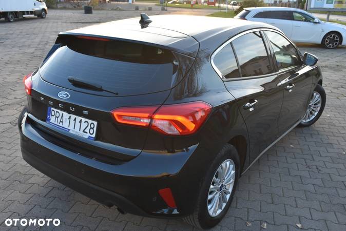 Ford Focus 2.0 TDCi Titanium ASS - 3