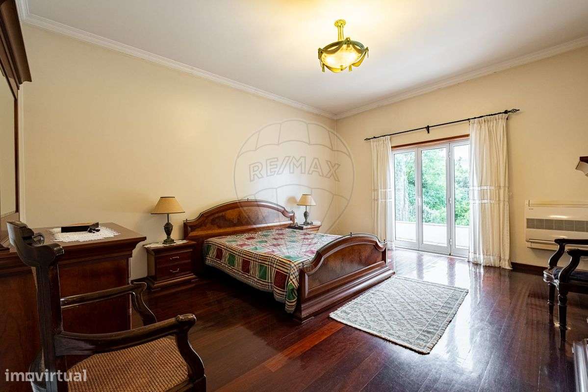 Moradia T4 para venda-18