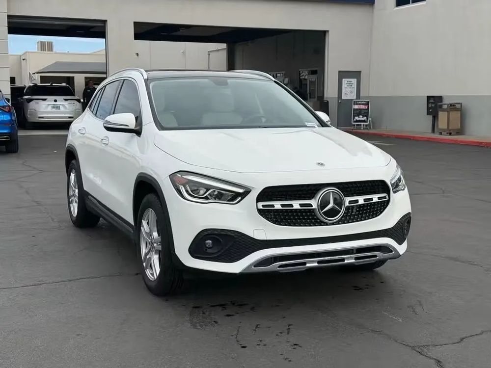 Mercedes-Benz GLA 250 4Matic 7G-DCT 2021