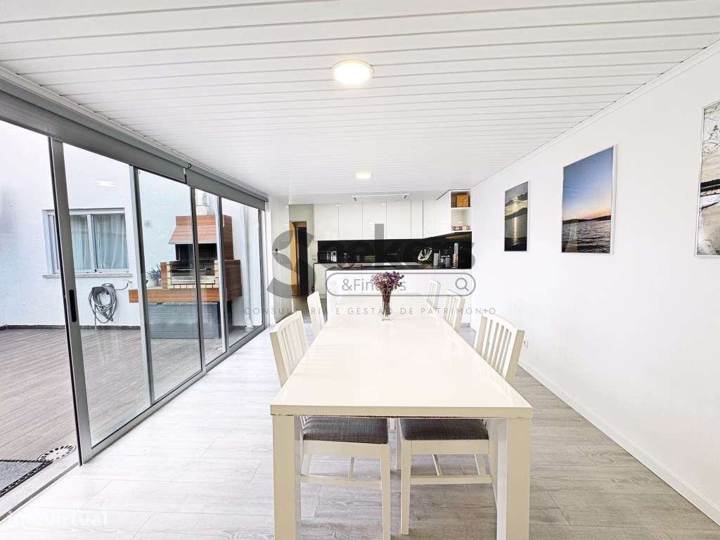 Exclusiva Moradia T3+2 com Jardim, Salão Social e Cozinha de Sonho ...-7