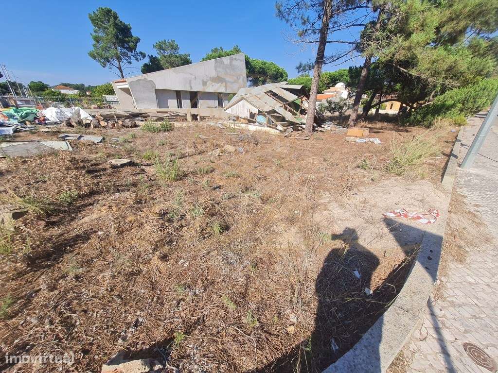 Lote de Terreno para construção Urbana-2