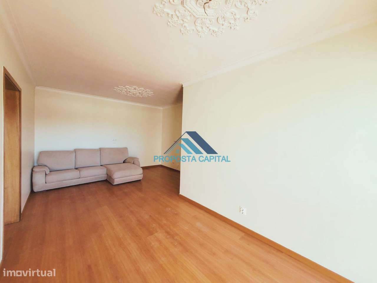 OPORTUNIDADE APARTAMENTO T2 | PENDÃO-QUELUZ-8