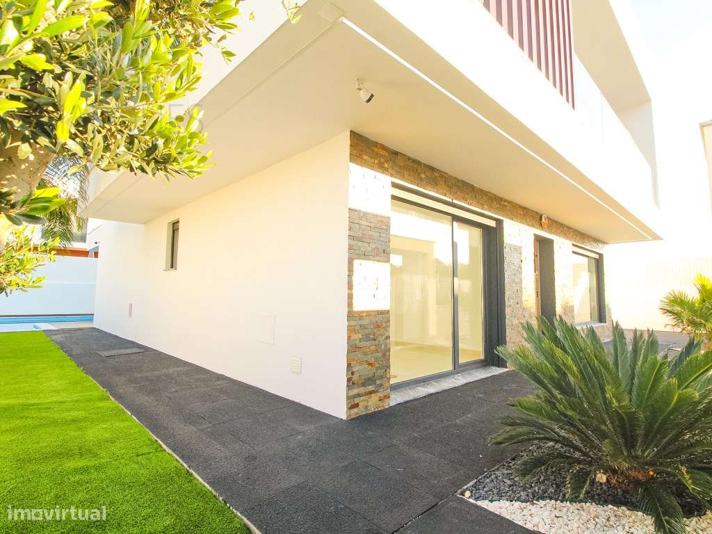 Moradia V4 com jardim e Piscina na Quinta de Valadares - Marisol - Grande imagem: 2/28