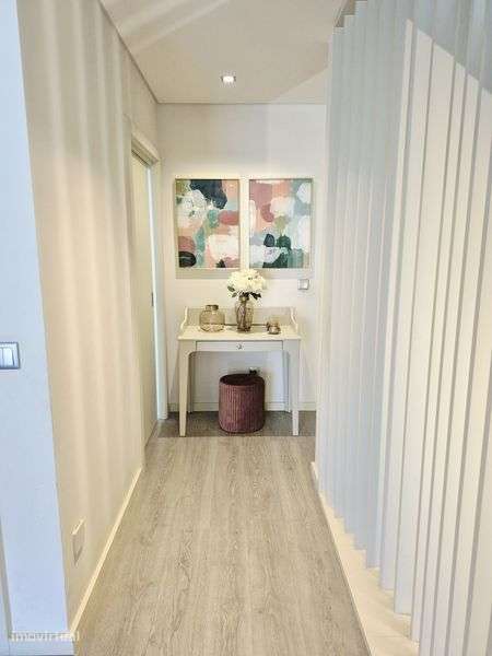 Moradia geminada T3 com jardim e garagem p/ 4 carros-Oliveira S Mateus - Grande imagem: 5/12