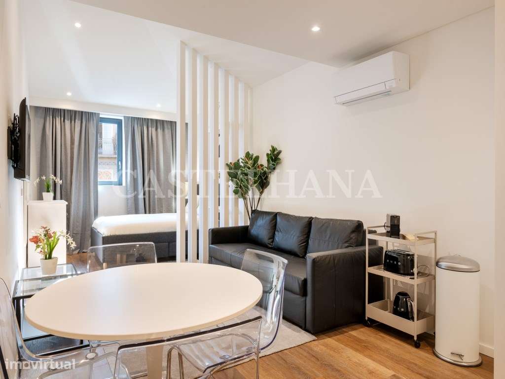 Apartamento T2 com varanda na zona histórica do Porto - Grande imagem: 3/72