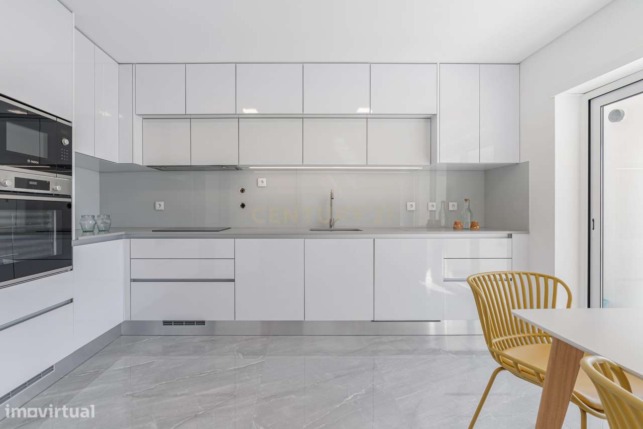 Moradias Condomínio fechado Belas Garden  T2+1 e T3+1-23