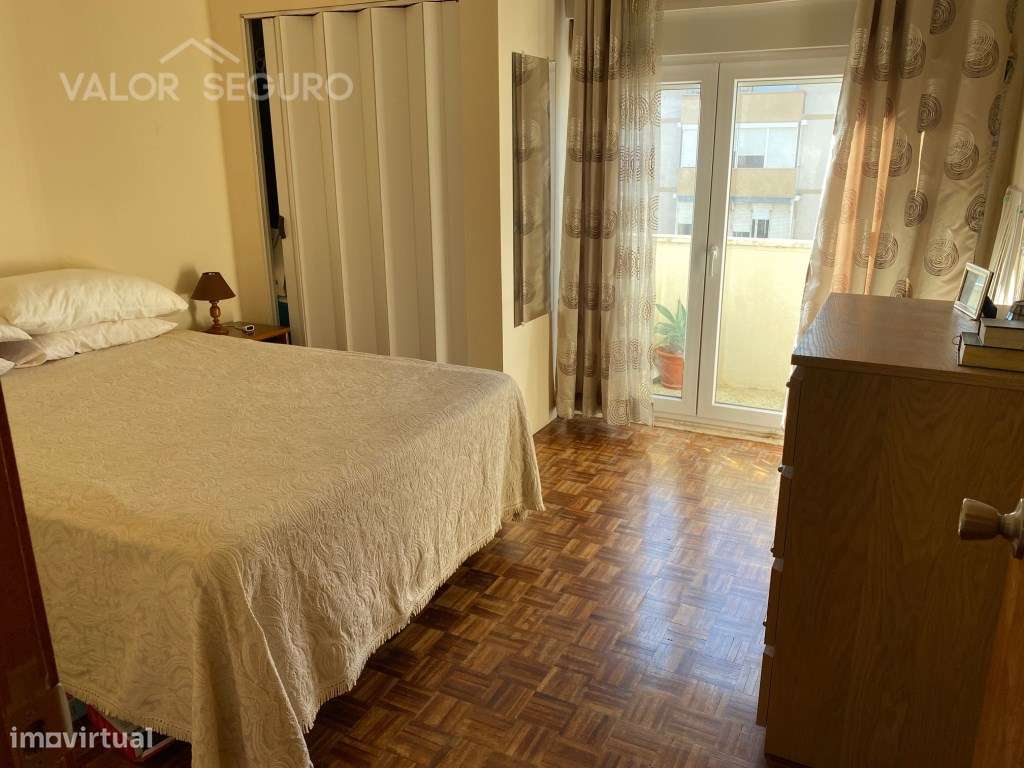 Apartamento T2 na Quinta das Drogas em Alverca do Ribatejo - Grande imagem: 3/34